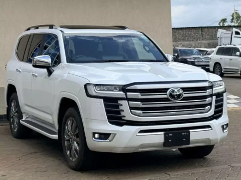 Toyota LAND CRUISER 300 LC300   - 2021
