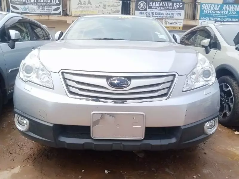 Subaru Outback   - 2012