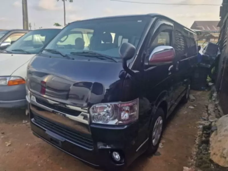 Toyota Hiace   - 2016