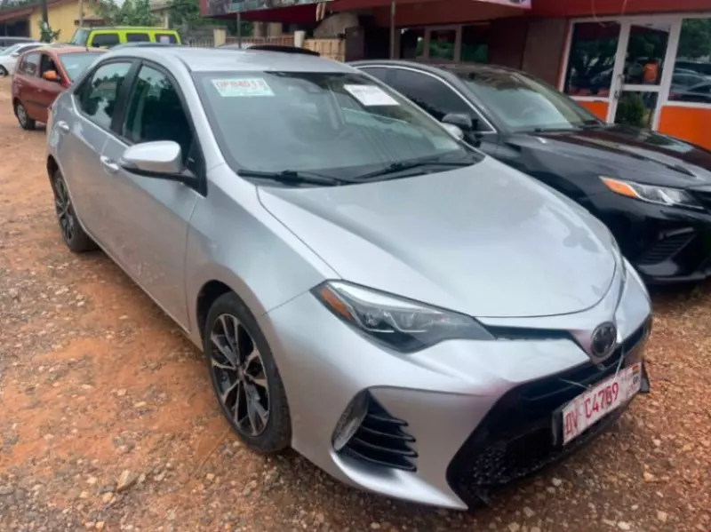 Toyota Corolla   - 2019