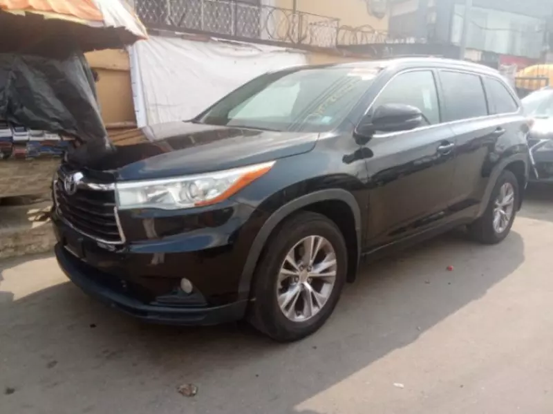 Toyota Highlander   - 2015