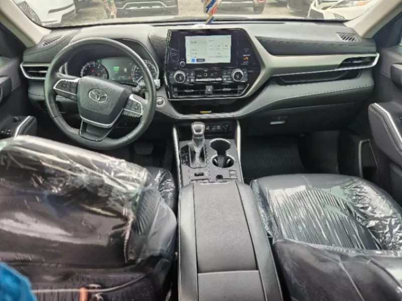 TOYOTA Highlander   - 2024
