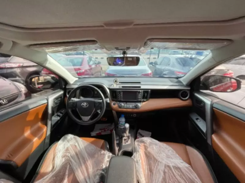 Toyota RAV4   - 2018