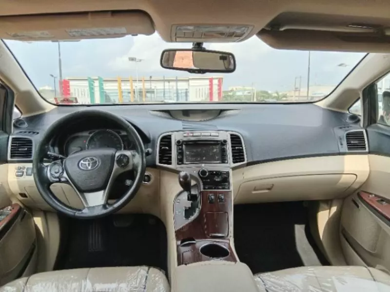 Toyota Venza   - 2014