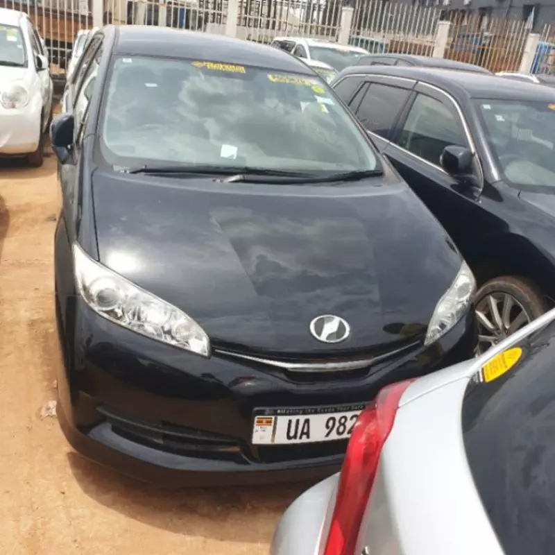 TOYOTA Wish   - 2012