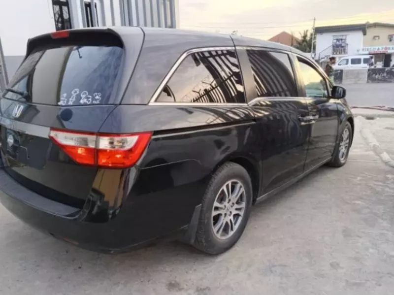 Honda Odyssey   - 2011