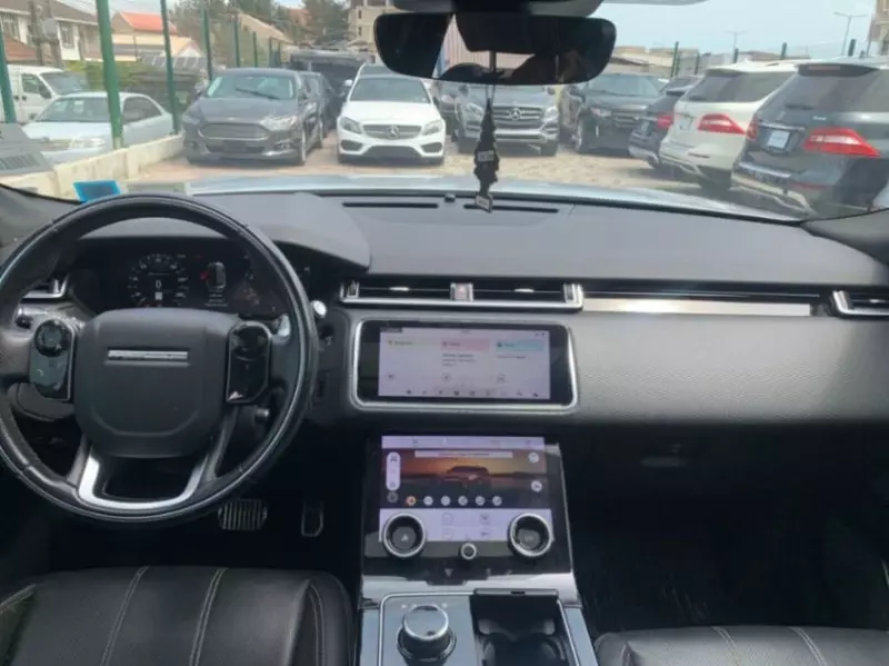 Land Rover Range Rover Velar   - 2018