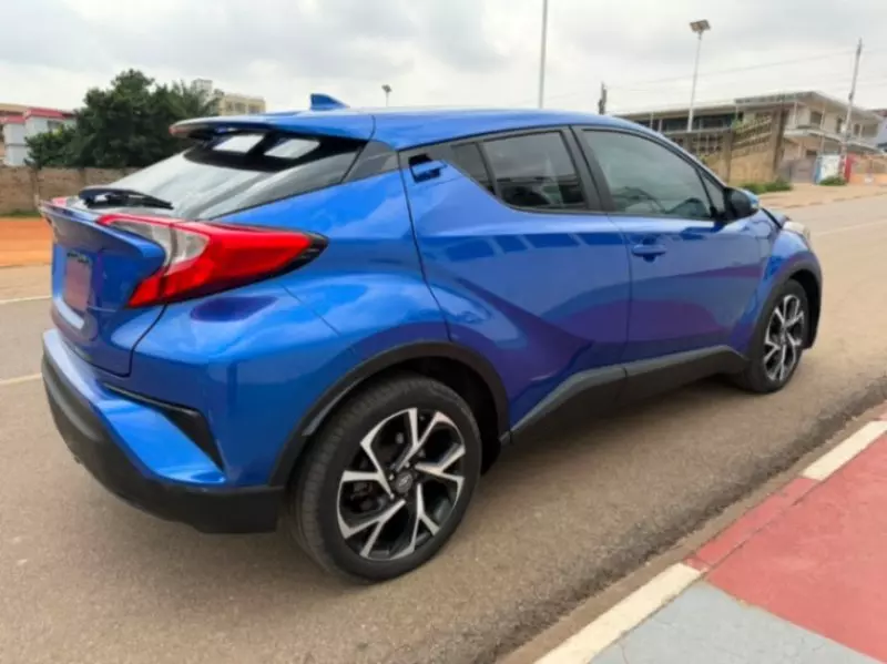 TOYOTA C-HR - 2017