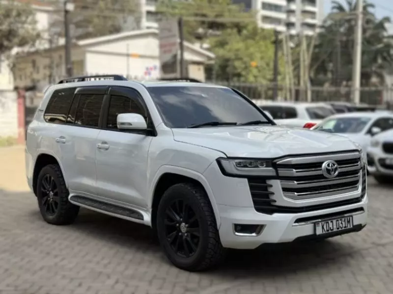 TOYOTA Land Cruiser - 2014