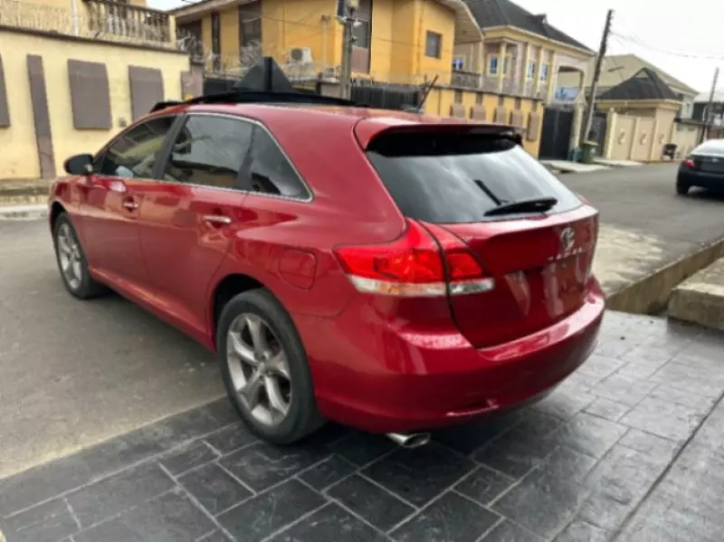 Toyota Venza   - 2010