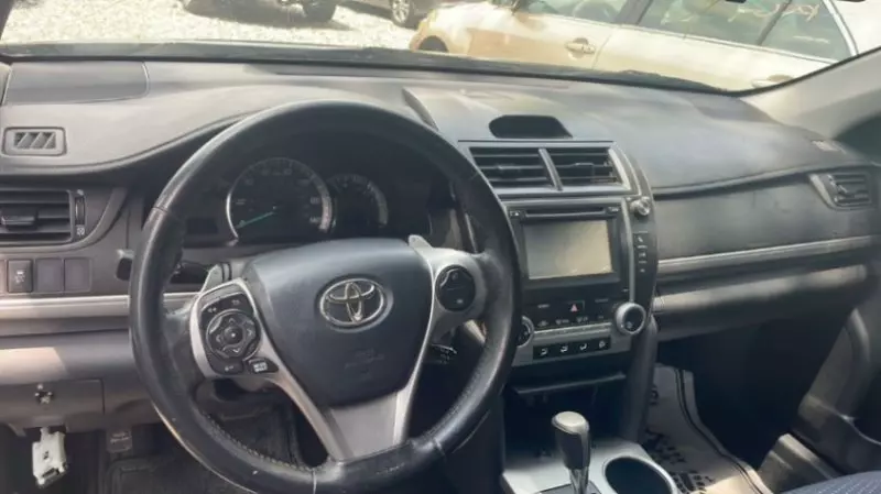Toyota Camry - 2013