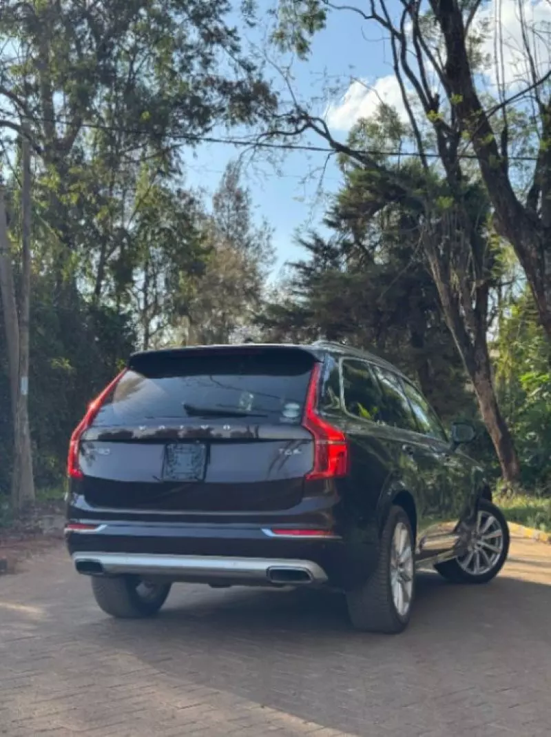 Volvo XC90   - 2019