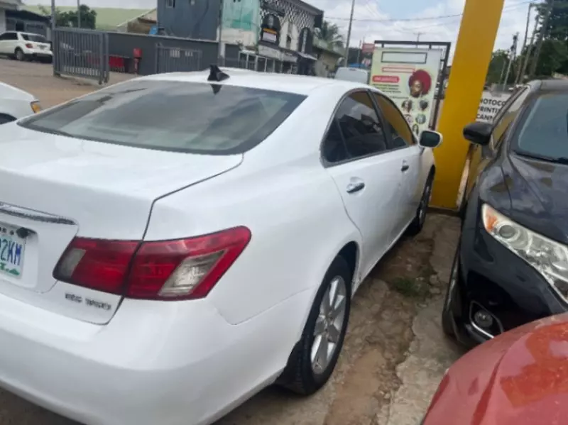 Lexus ES - 2008