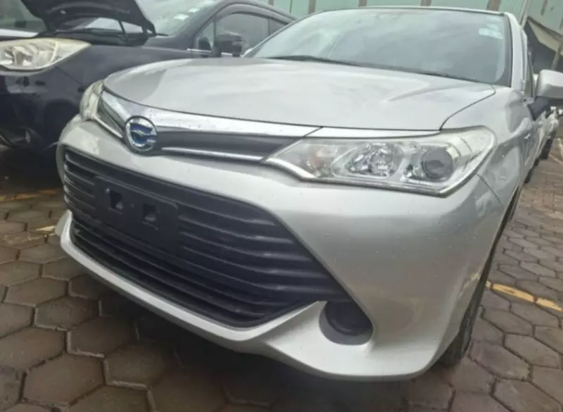 TOYOTA Fielder hybrid - 2017