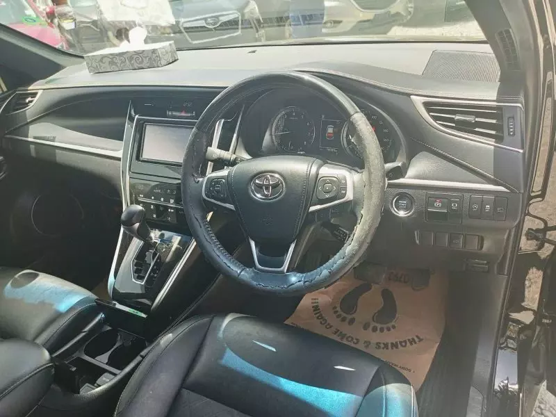 TOYOTA Harrier   - 2017
