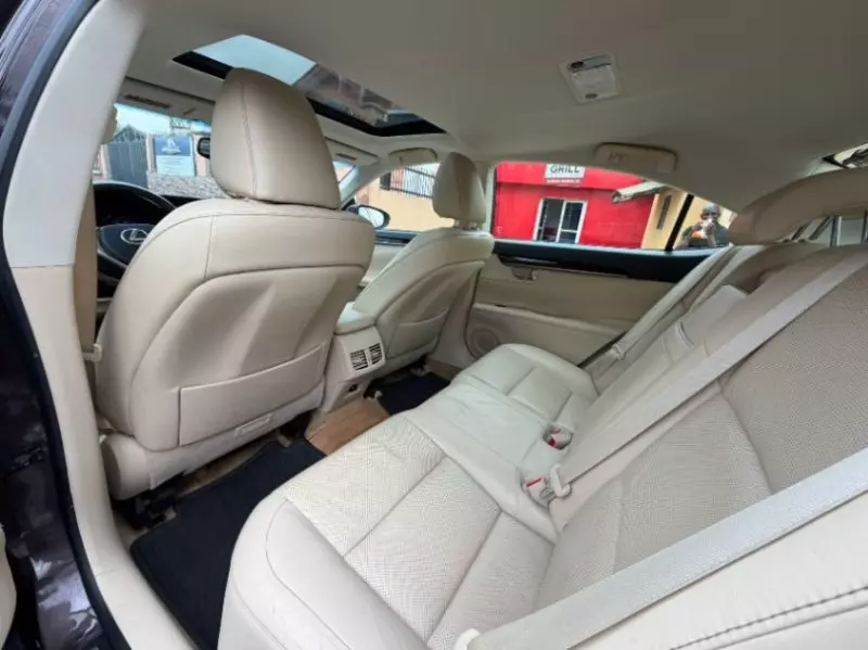 Lexus ES 350   - 2013