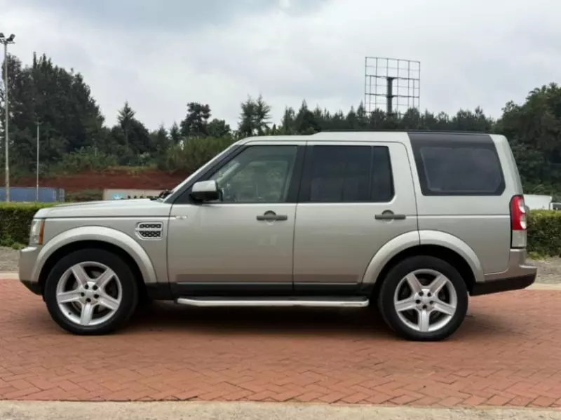 Land Rover Discovery   - 2010