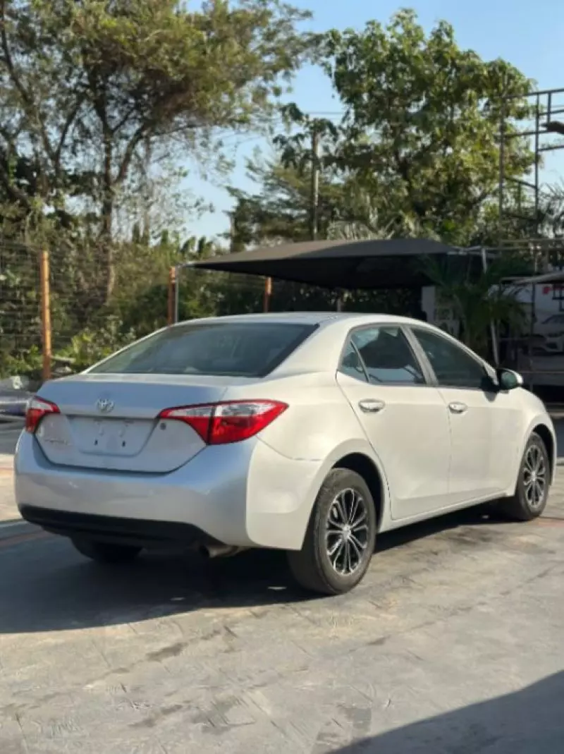 Toyota Corolla - 2014