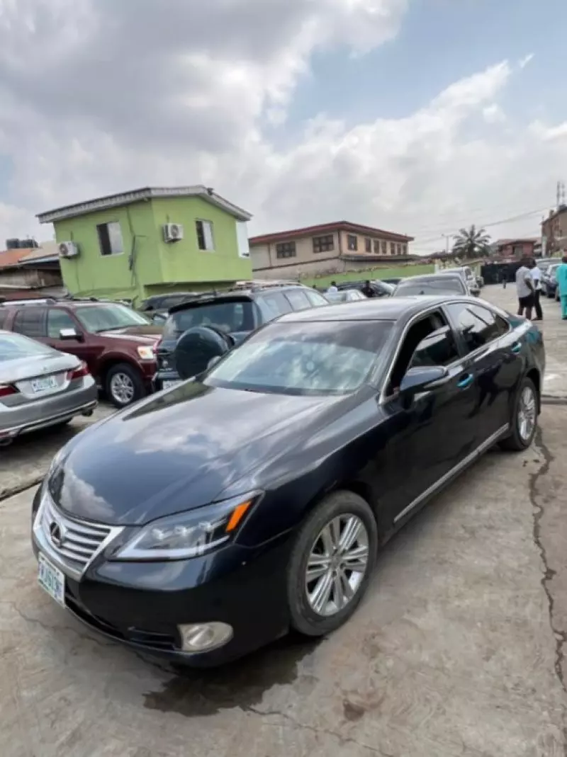 Lexus ES   - 2008