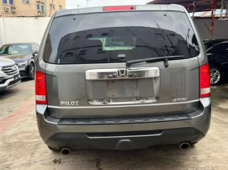 Honda Pilot   - 2012