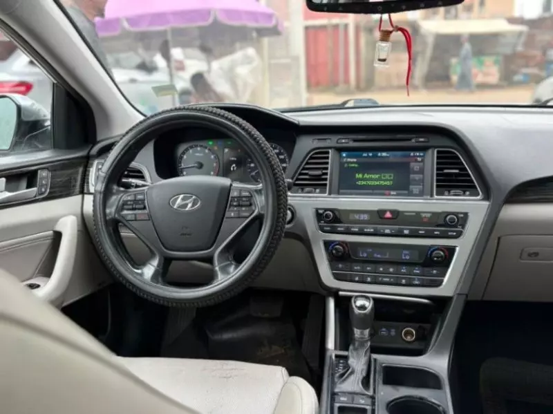 Hyundai Sonata   - 2016