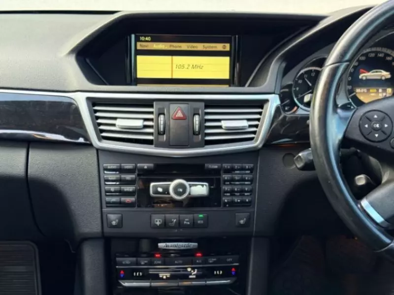 Mercedes-Benz E350   - 2012