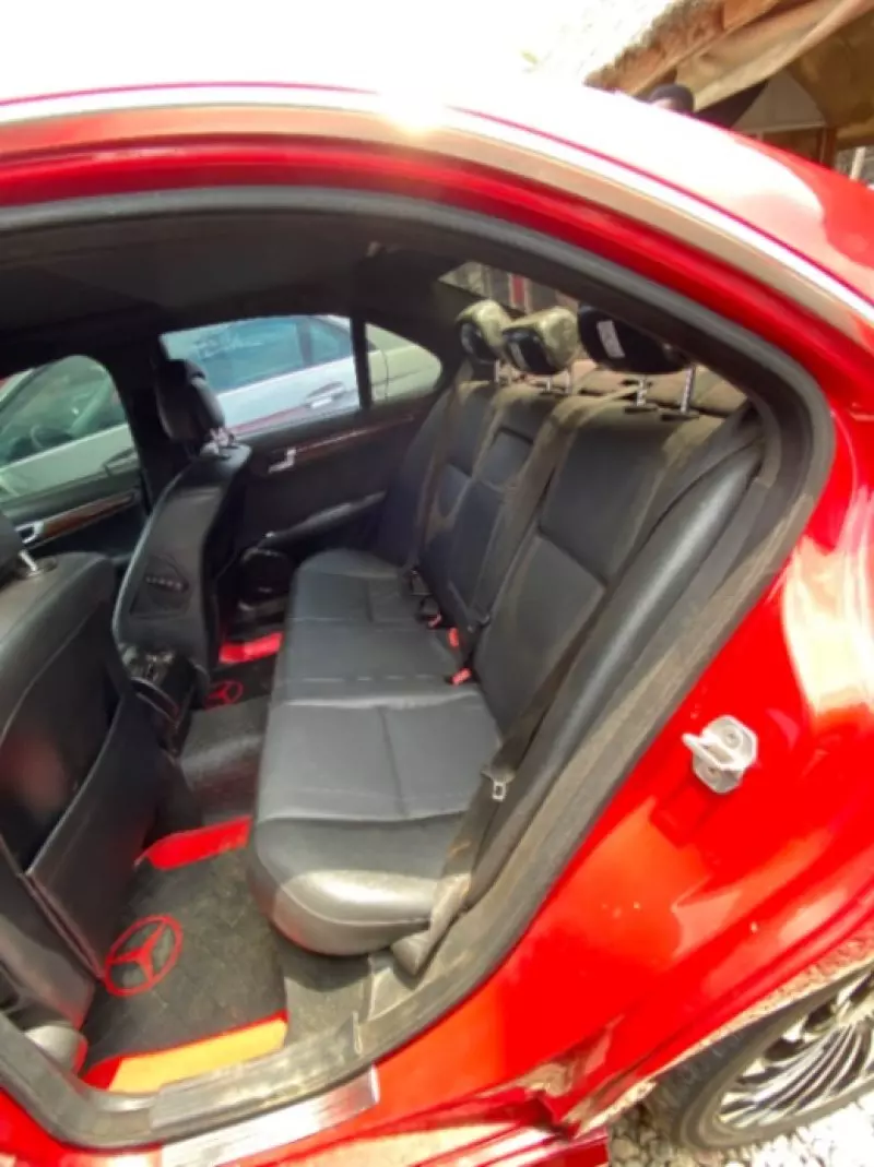 Mercedes-Benz C 300   - 2009