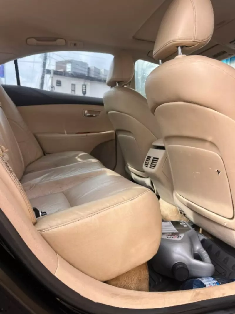Lexus ES - 2010