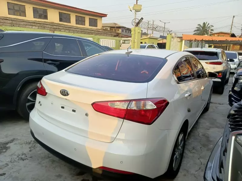 KIA K3   - 2015