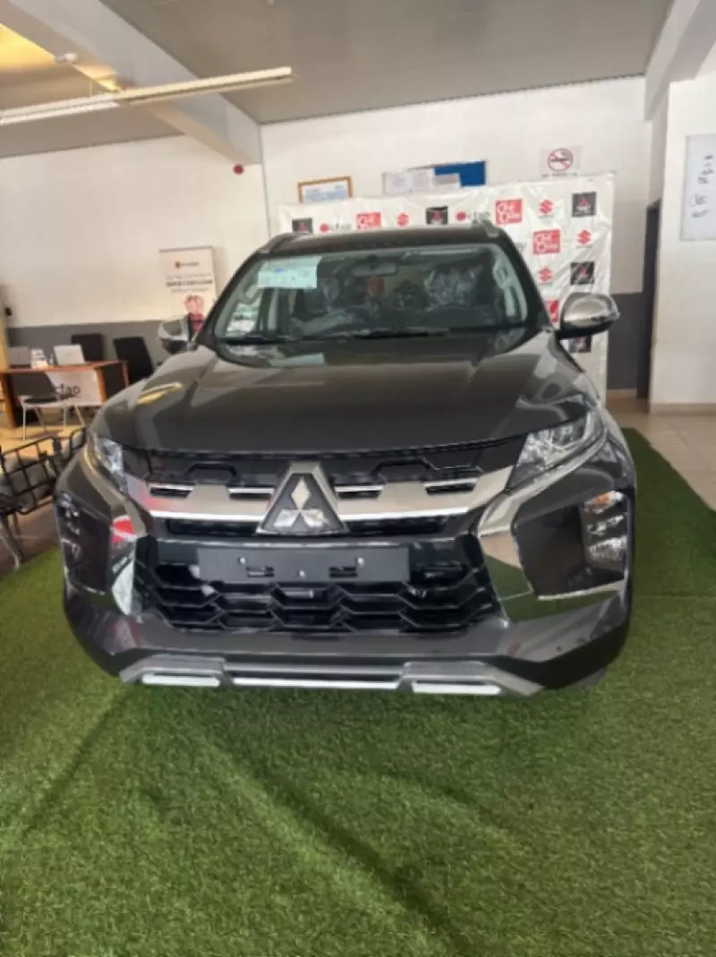Mitsubishi Pajero Sport - 2026