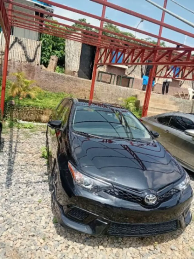 Toyota Corolla iM   - 2017