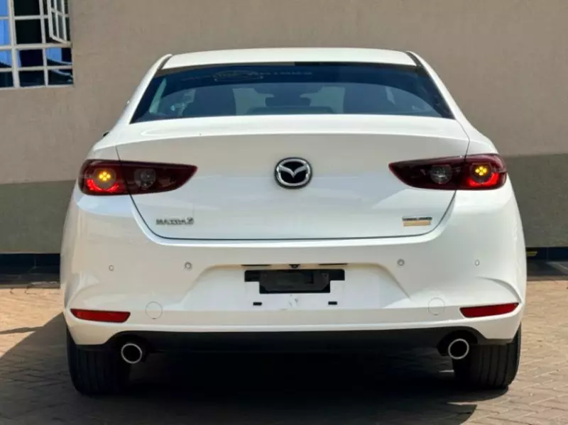 Mazda 3   - 2020