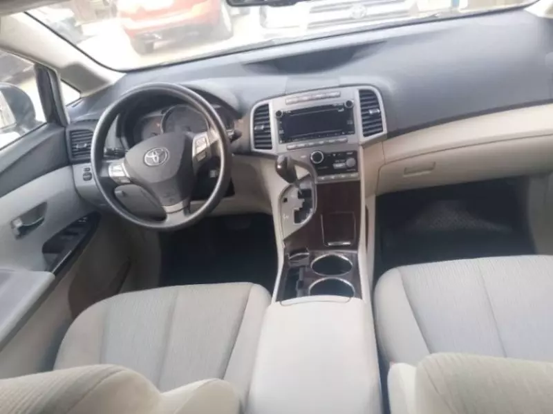 TOYOTA Venza   - 2011