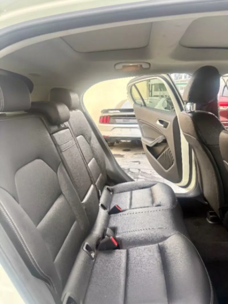 Mercedes-Benz GLA 250   - 2015