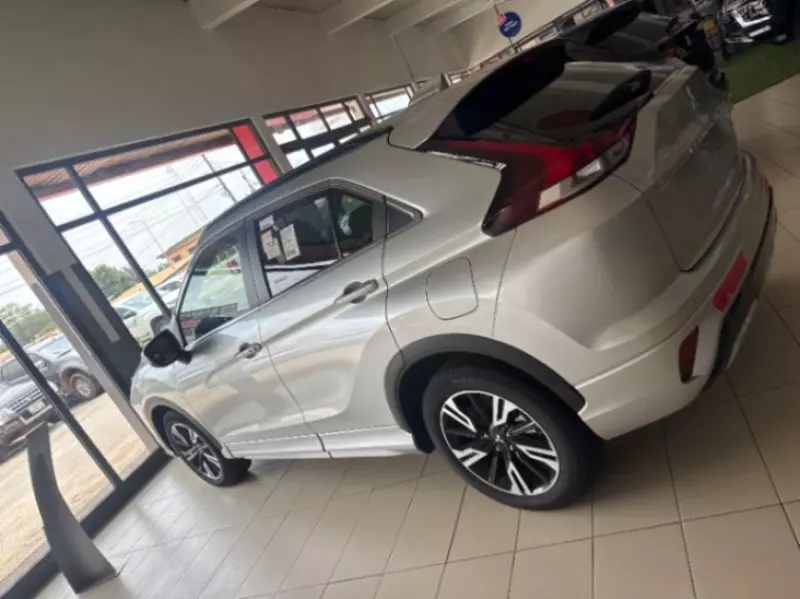Mitsubishi Eclipse    - 2024