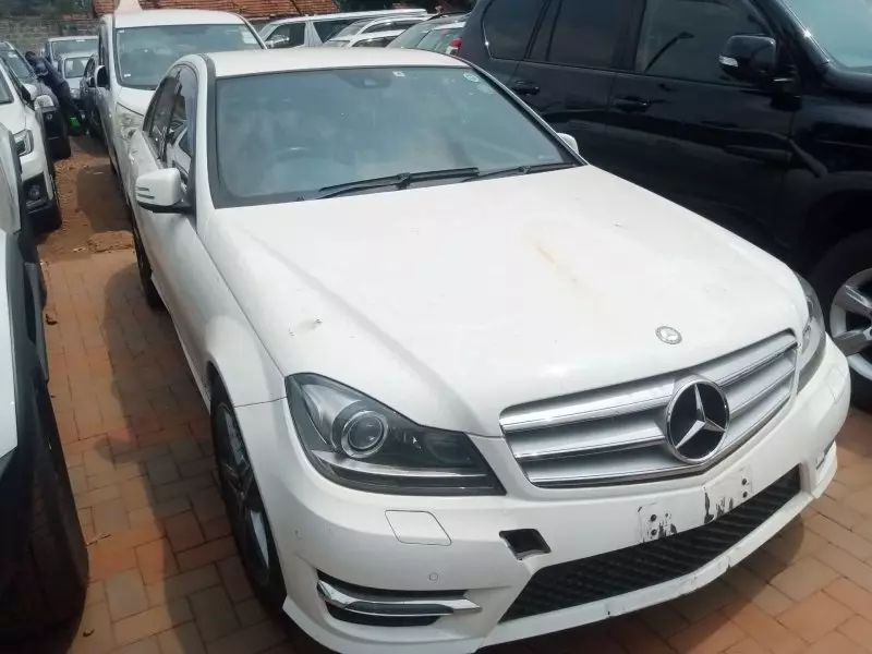 Mercedes-Benz C 180   - 2012