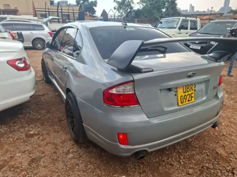 Subaru Legacy B4   - 2009