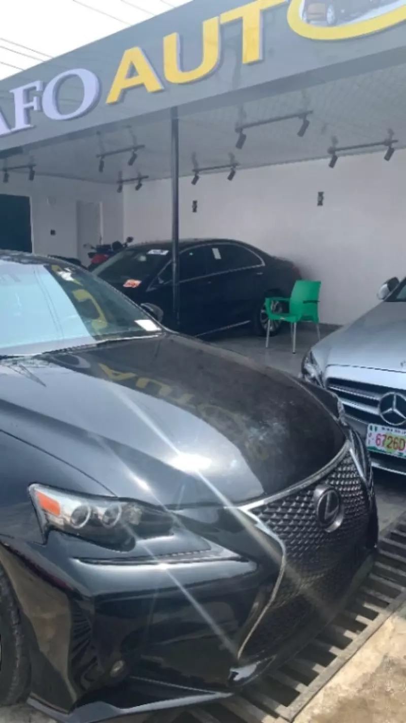 Lexus IS 250   - 2015