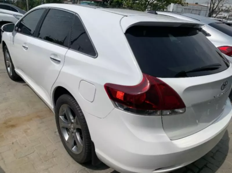 Toyota Venza   - 2013