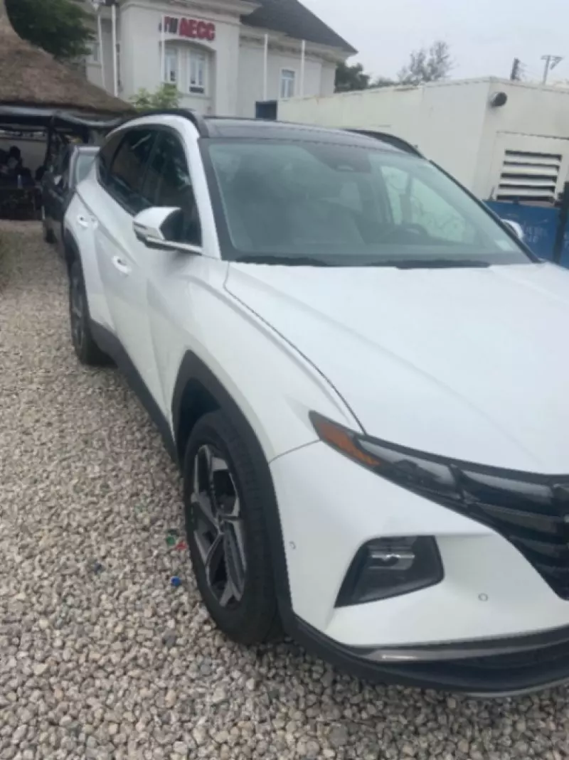 Hyundai TUCSON   - 2022