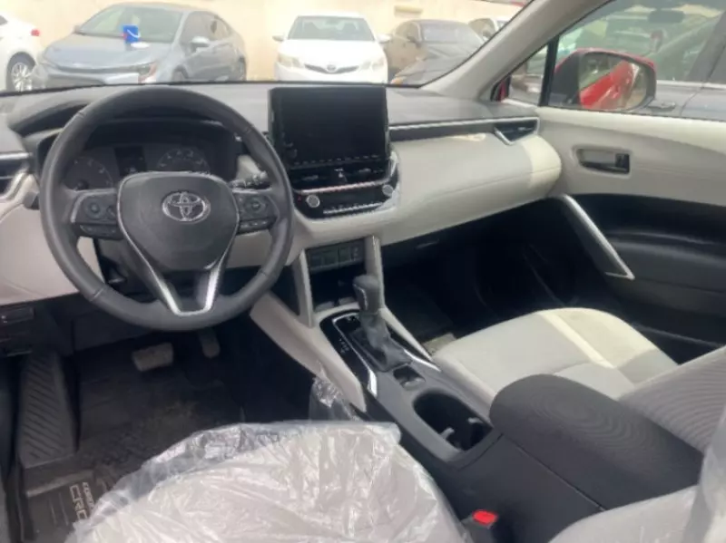 Toyota Corolla Cross   - 2024