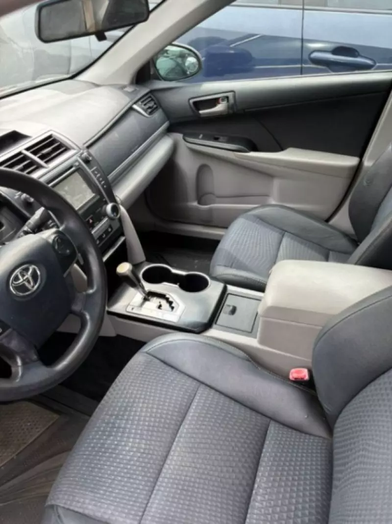 Toyota Camry   - 2013