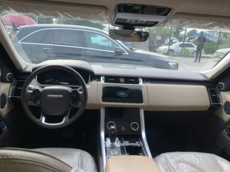 RANGE ROVER HSE LR4   - 2019