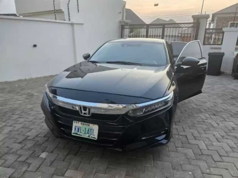 Honda Accord   - 2018