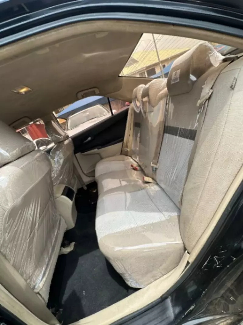 TOYOTA Camry   - 2012
