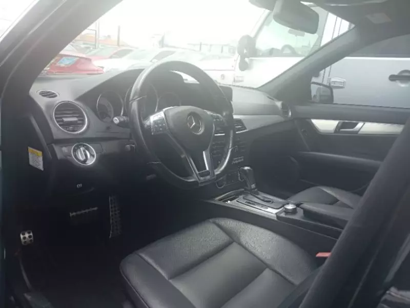 Mercedes-Benz C 300 - 2013