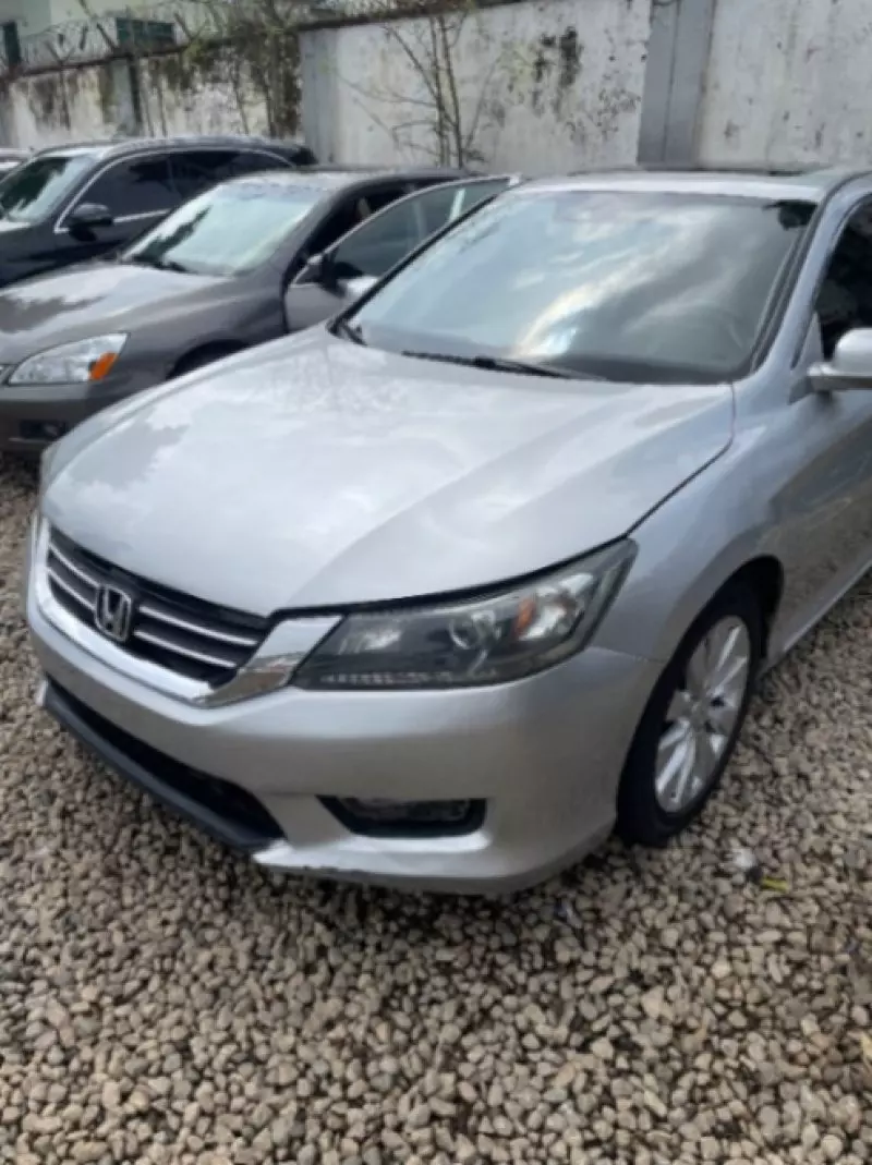 Honda Accord   - 2012