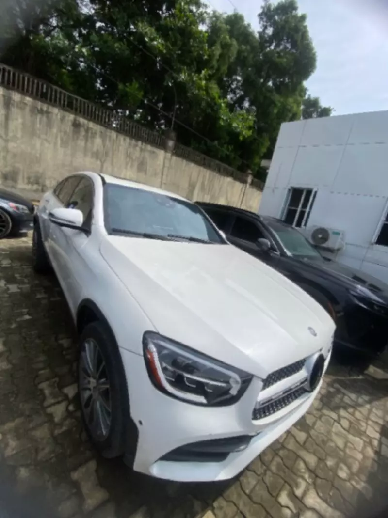 Mercedes-Benz GLC 300   - 2020