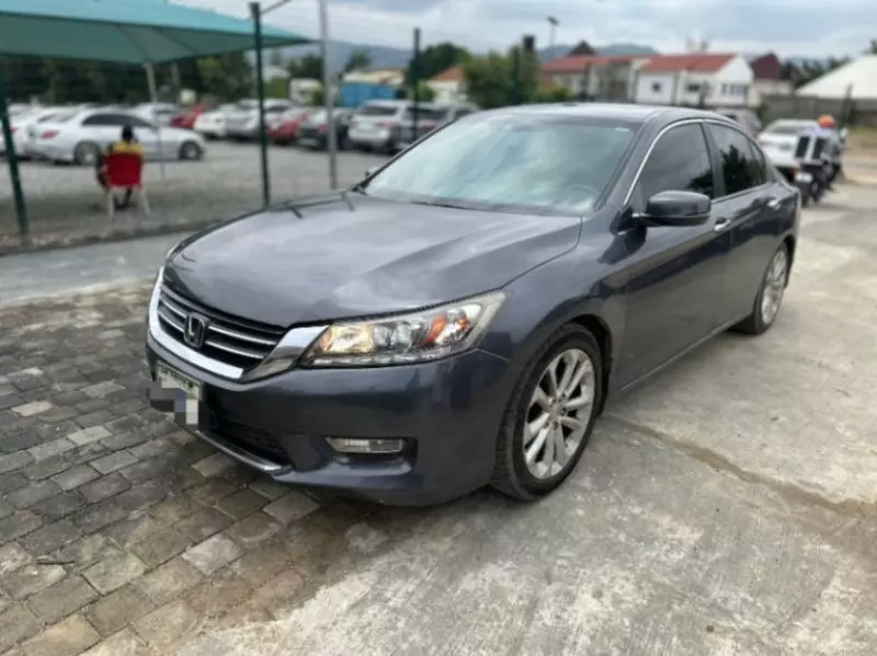 Honda Accord   - 2013