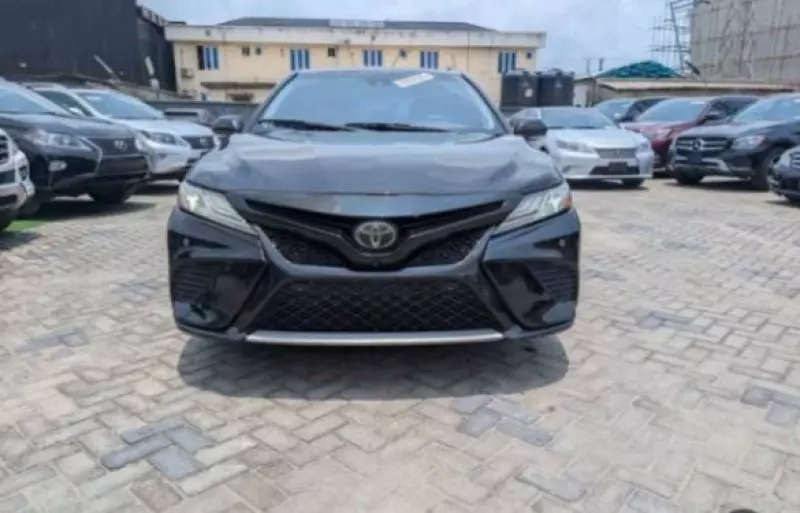 TOYOTA Camry   - 2019
